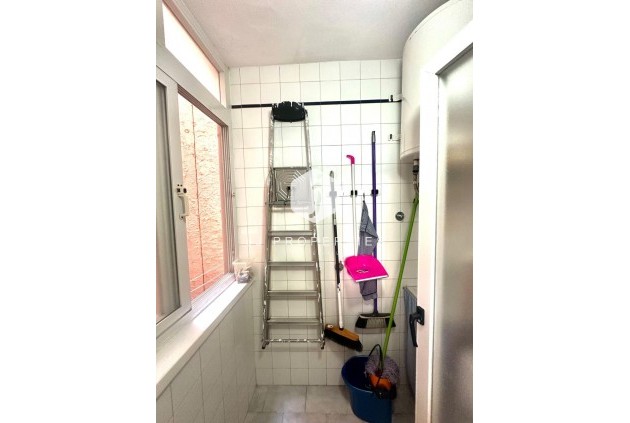 Aus zweiter Hand - Wohnung -
Torrevieja - Centro