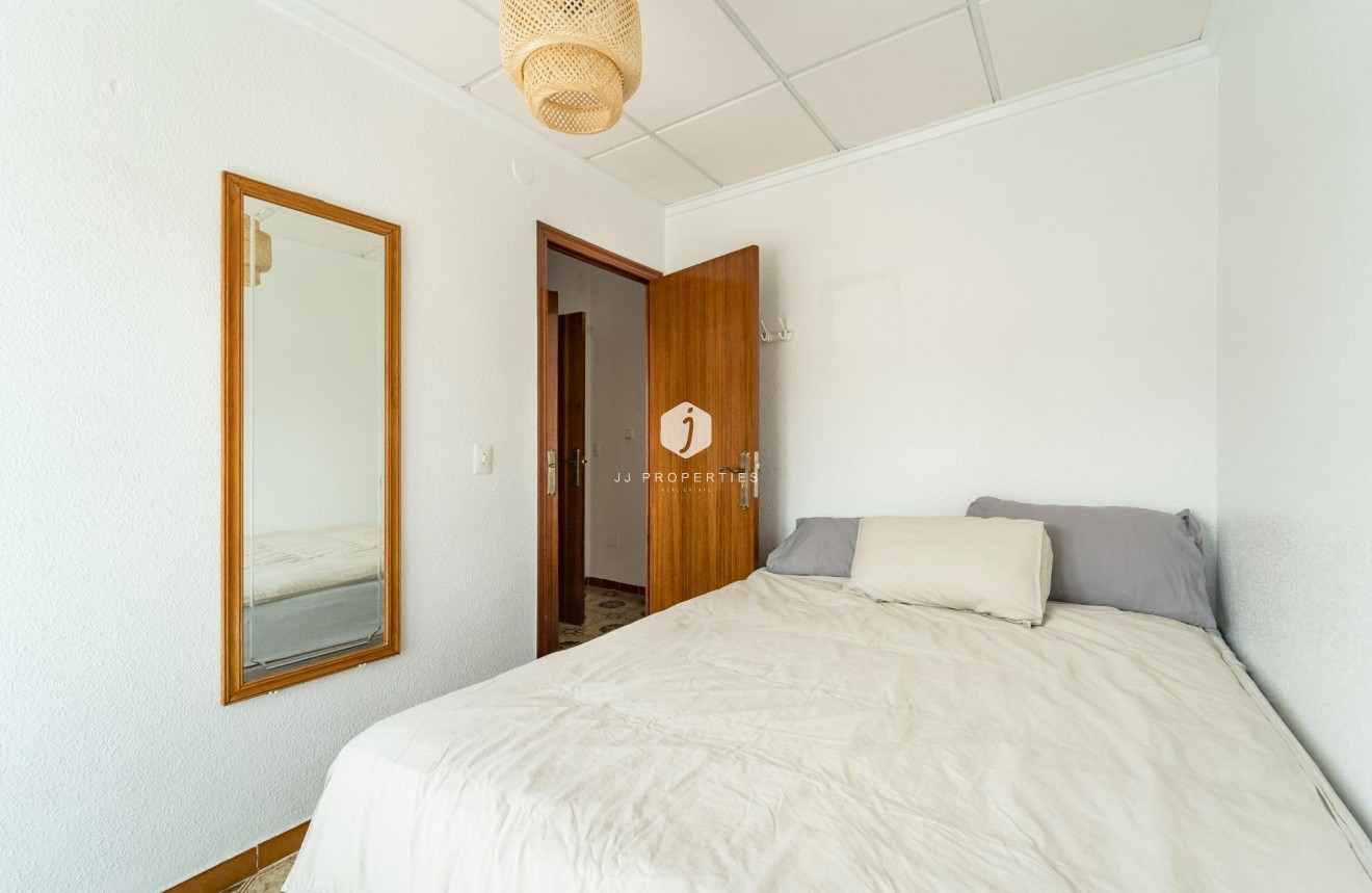 Resale - Duplex -
Torrevieja - Playa de los Naufragos