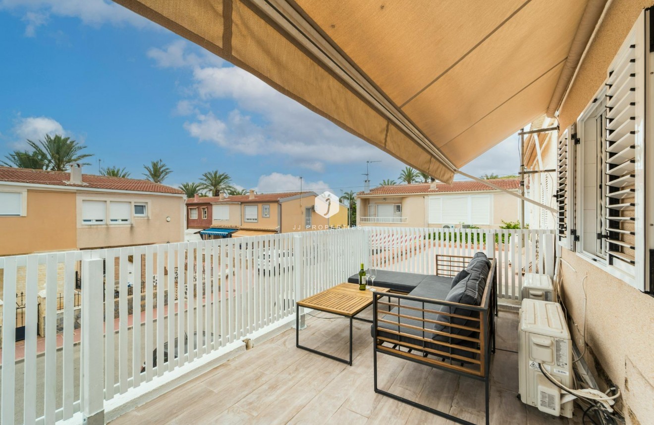 Resale - Duplex -
Torrevieja - Playa de los Naufragos