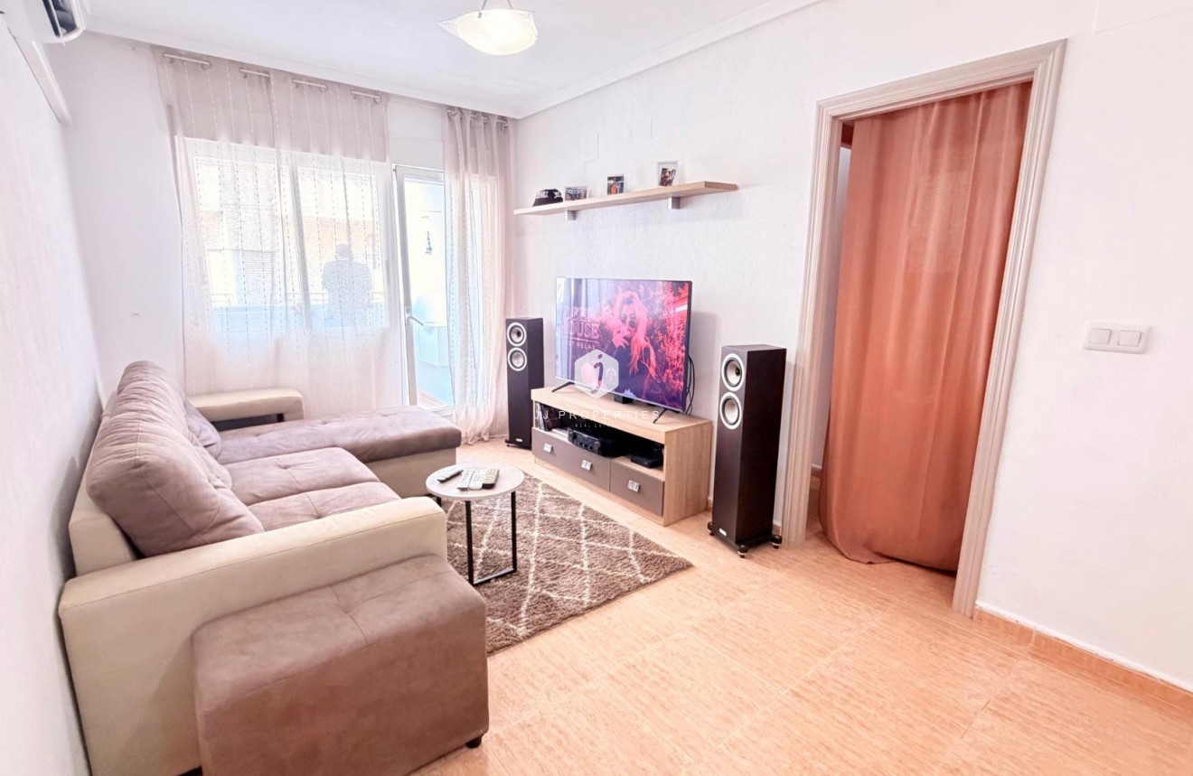 D'occasion - Appartement -
Torrevieja - Centro - Muelle Pesquero