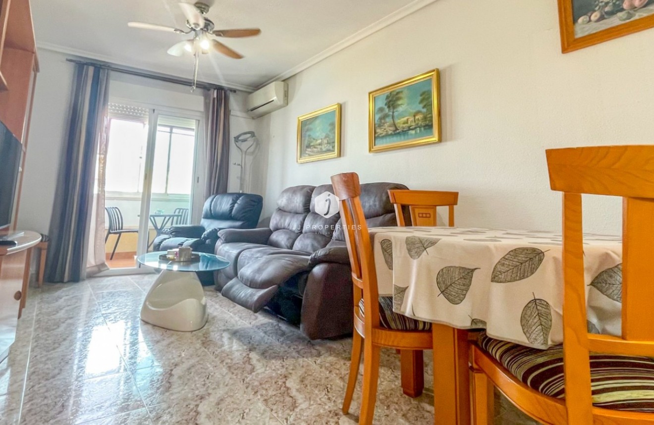 Tweedehands - Appartement / flat -
Torrevieja - Costa Blanca