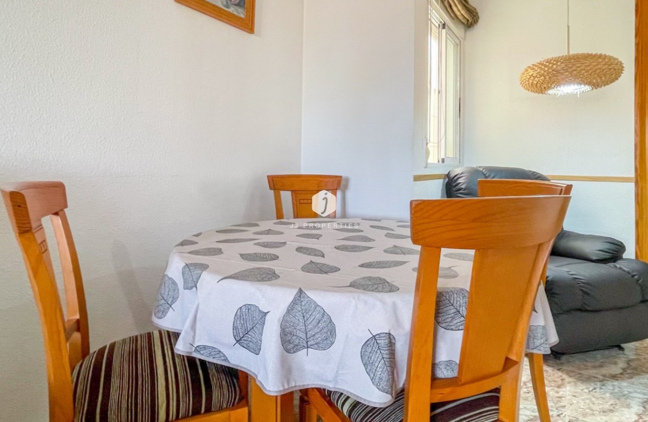 Tweedehands - Appartement / flat -
Torrevieja - Costa Blanca