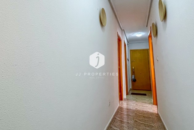Tweedehands - Appartement / flat -
Torrevieja - Costa Blanca