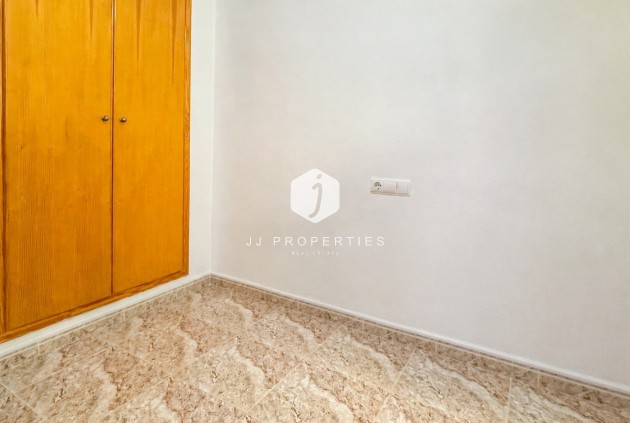 Tweedehands - Appartement / flat -
Torrevieja - Costa Blanca