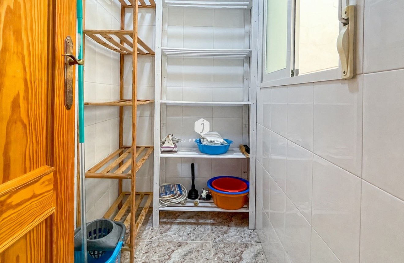 Tweedehands - Appartement / flat -
Torrevieja - Costa Blanca