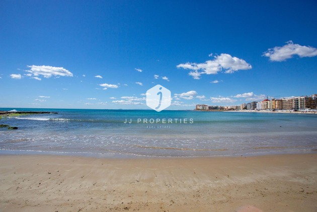 Tweedehands - Bungalow -
Torrevieja - Centro