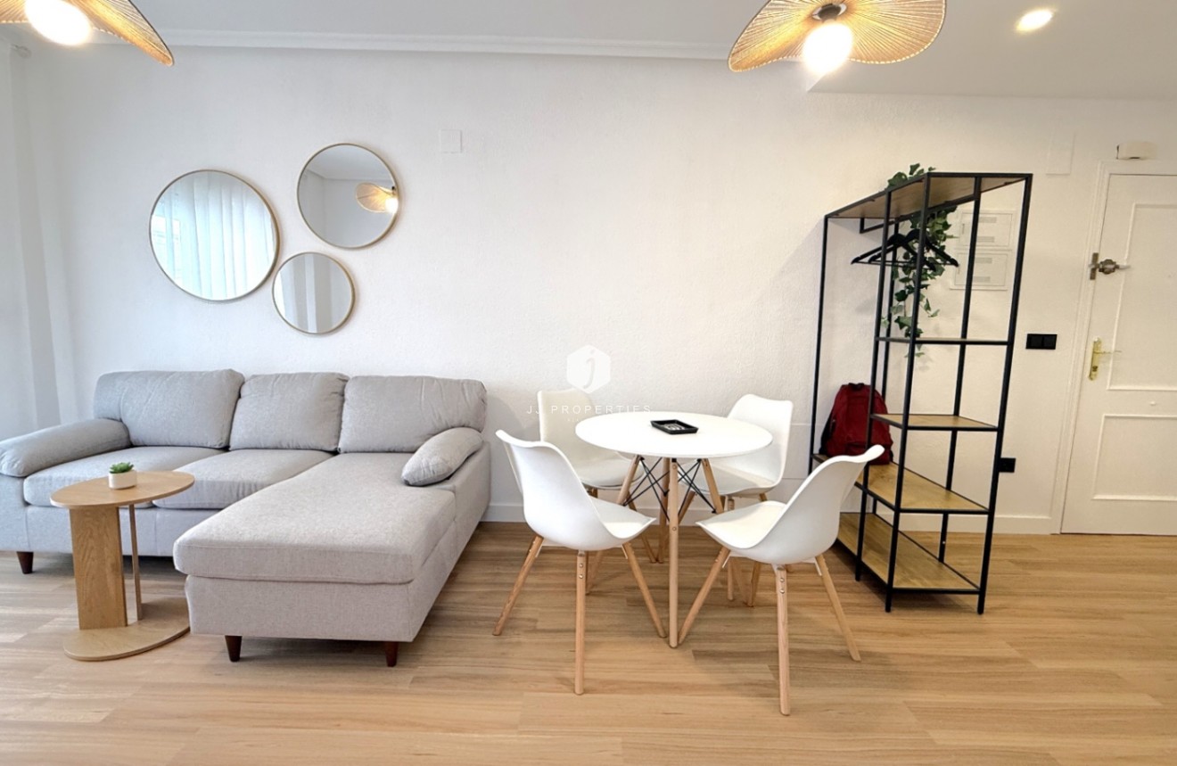 Segunda mano - Apartamento / piso -
Torrevieja - Costa Blanca