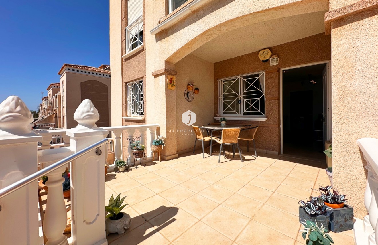 D'occasion - Bungalow -
Torrevieja - Costa Blanca