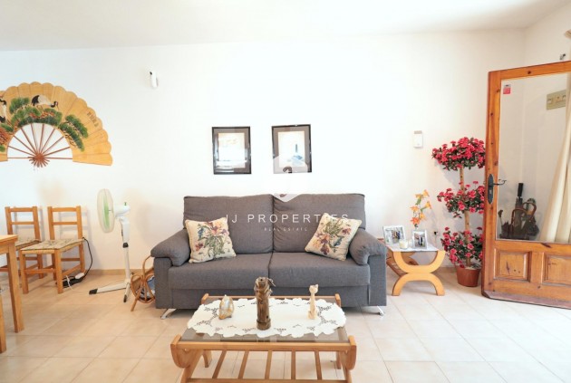 Segunda mano - Bungalow -
Torrevieja - El Acequión - Los Náufragos
