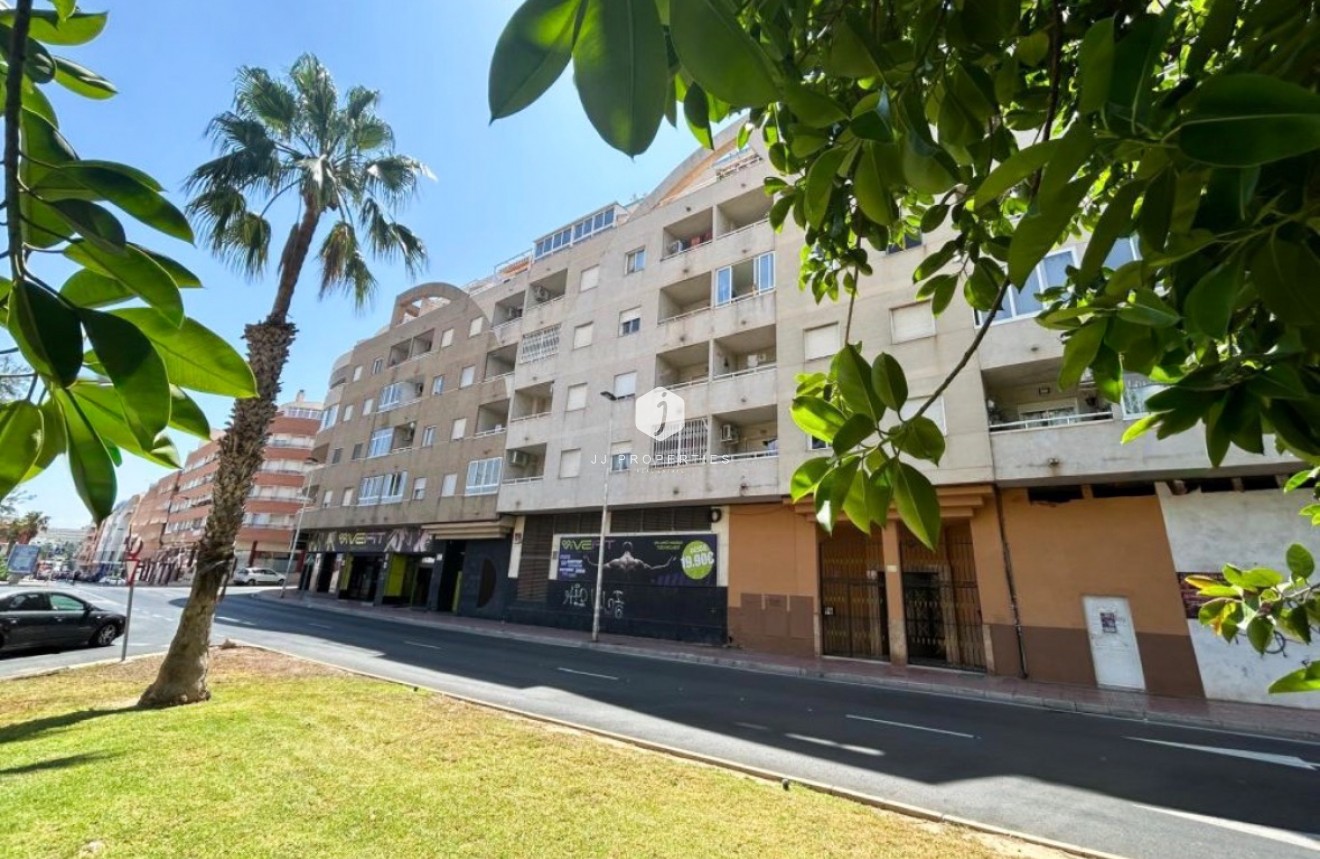 Segunda mano - Apartamento / piso -
Torrevieja - Costa Blanca