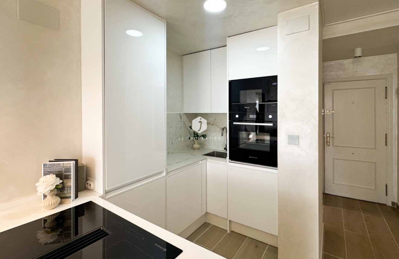 Segunda mano - Apartamento / piso -
Torrevieja - Costa Blanca
