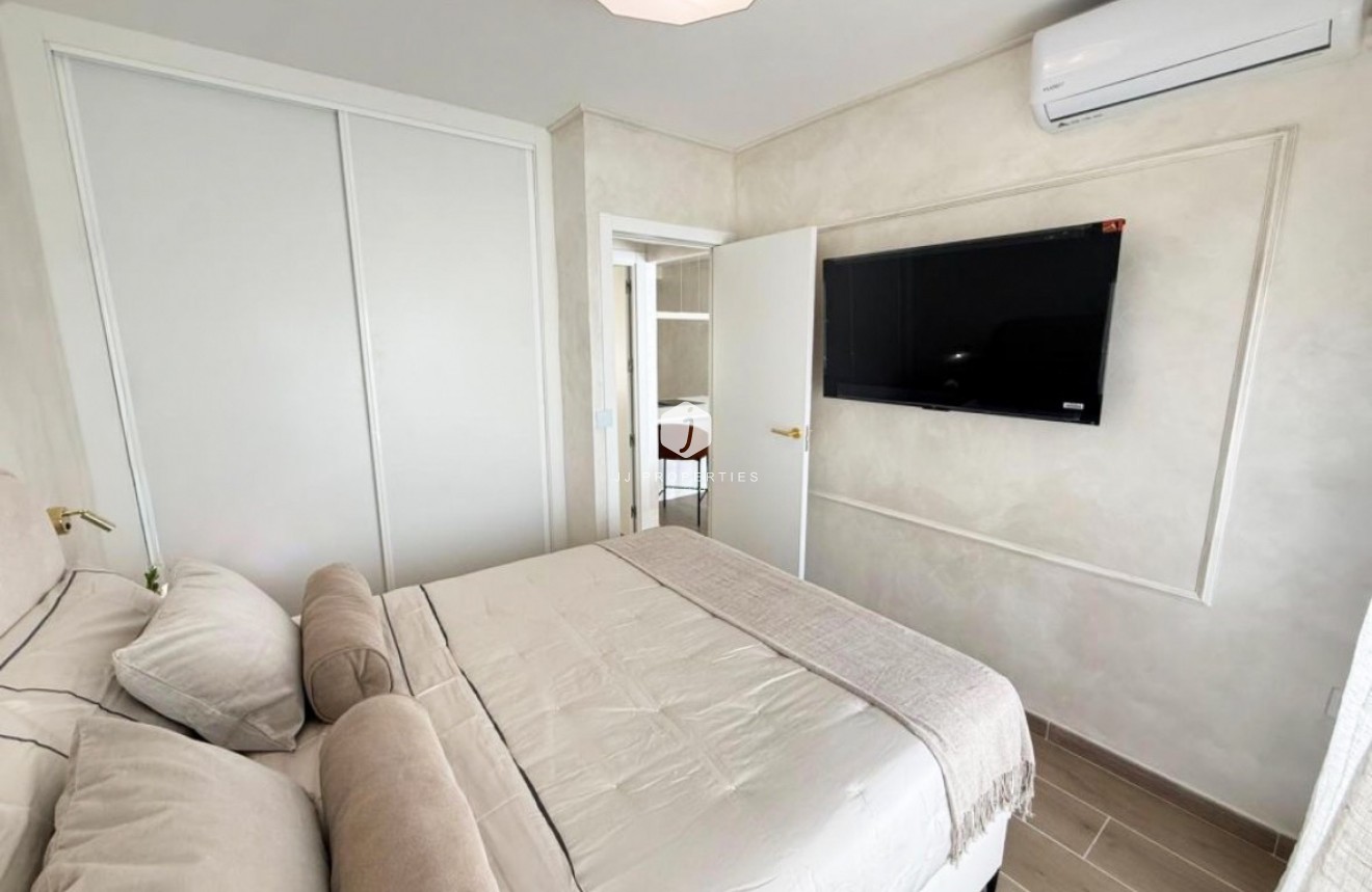 Segunda mano - Apartamento / piso -
Torrevieja - Costa Blanca