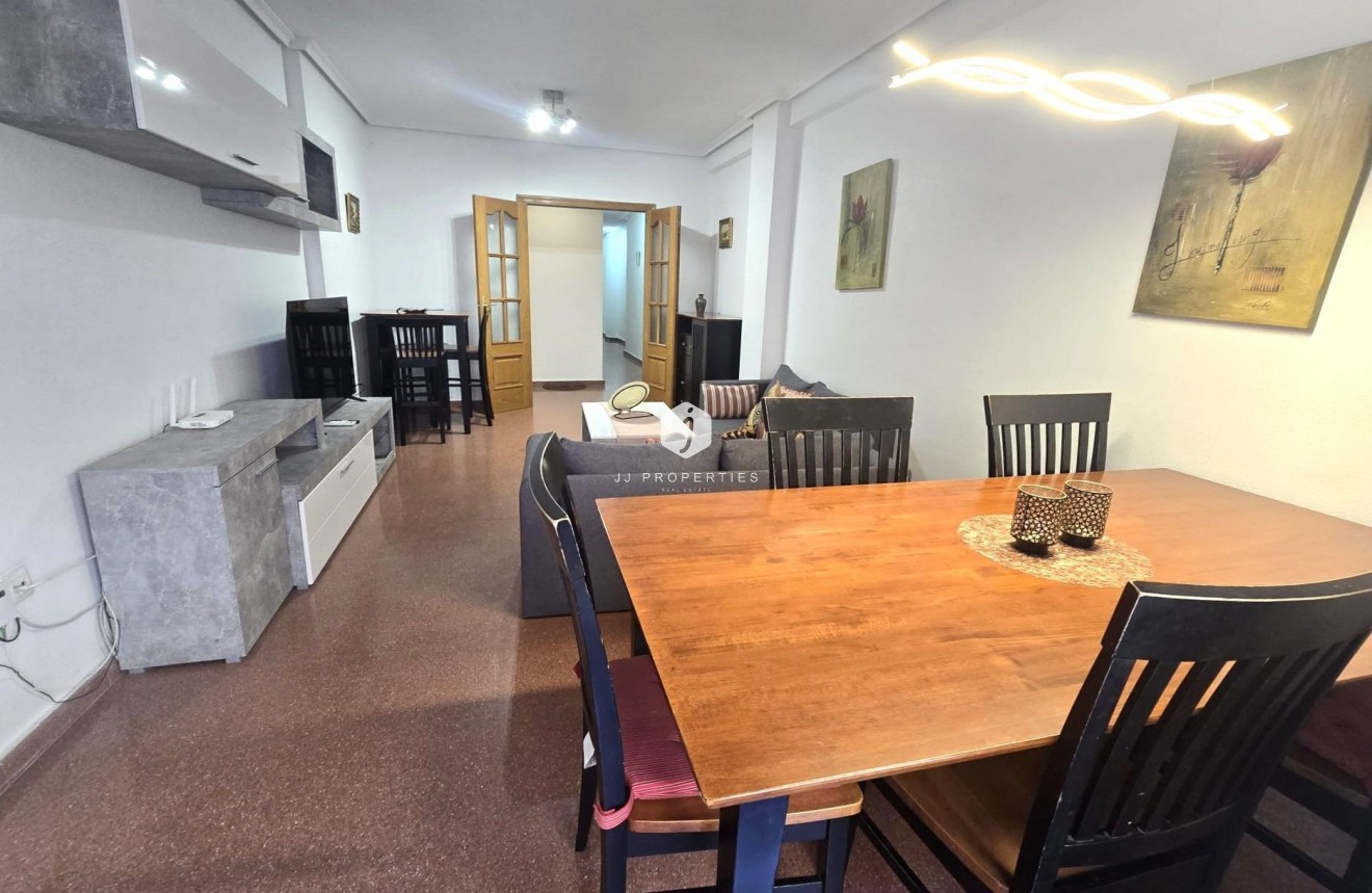 D'occasion - Appartement -
Torrevieja - Las Piscinas Naturales