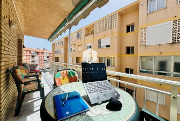 Aus zweiter Hand - Wohnung -
La Mata - Costa Blanca