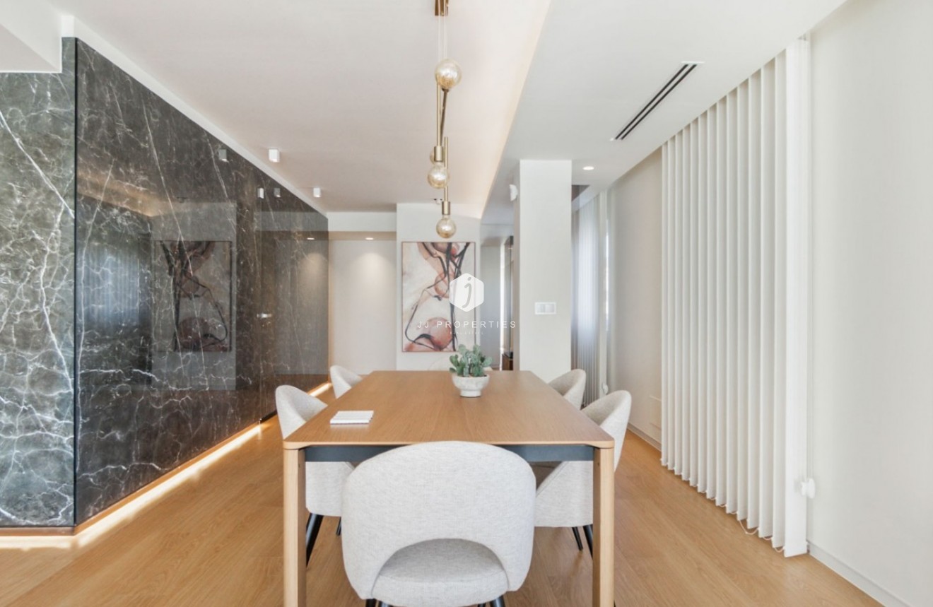 Resale - Apartment / flat -
Torrevieja - Costa Blanca
