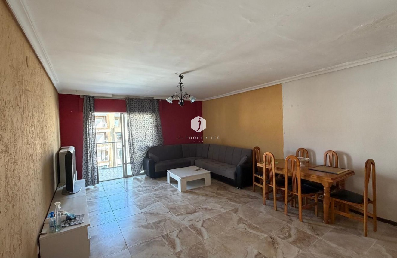 Aus zweiter Hand - Wohnung -
Torrevieja - Acequion