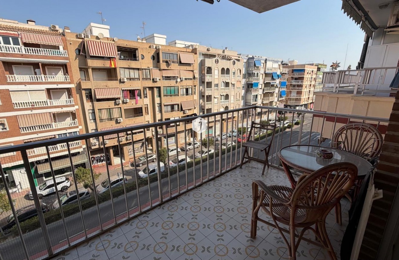 Resale - Apartment / flat -
Torrevieja - Acequion