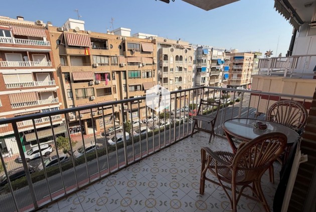 Aus zweiter Hand - Wohnung -
Torrevieja - Acequion