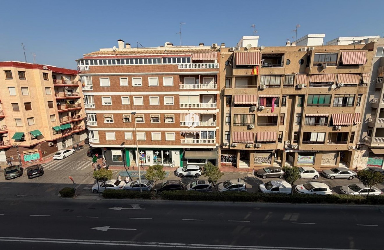 Resale - Apartment / flat -
Torrevieja - Acequion