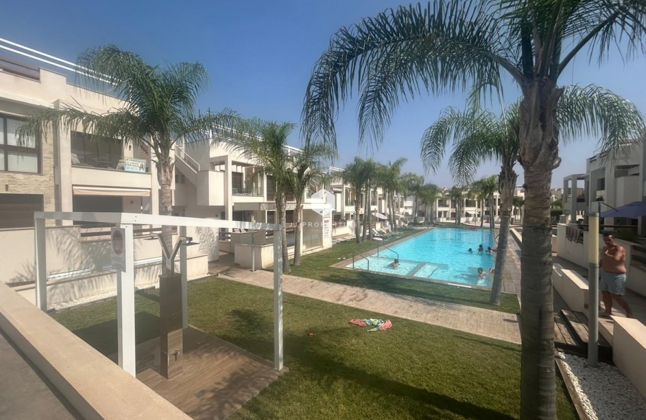 Aus zweiter Hand - Wohnung -
Los Balcones - AMAY Urbanisation