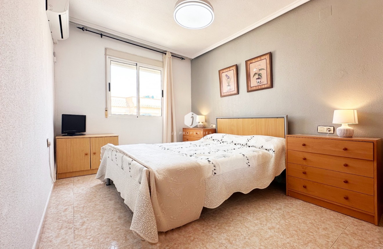 D'occasion - Bungalow -
Torrevieja - Costa Blanca