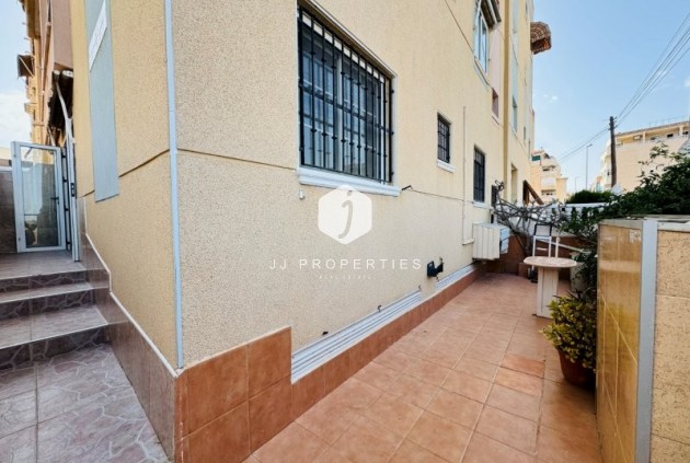 Aus zweiter Hand - Wohnung -
La Mata - Costa Blanca