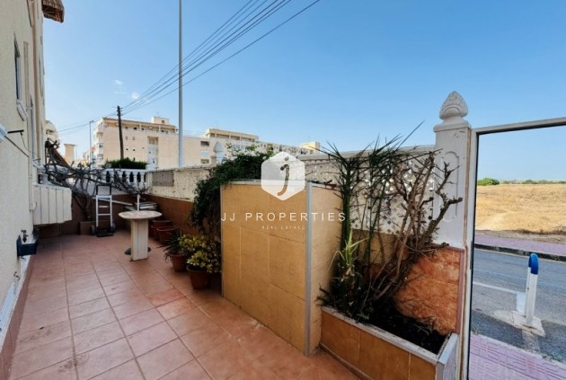 Aus zweiter Hand - Wohnung -
La Mata - Costa Blanca