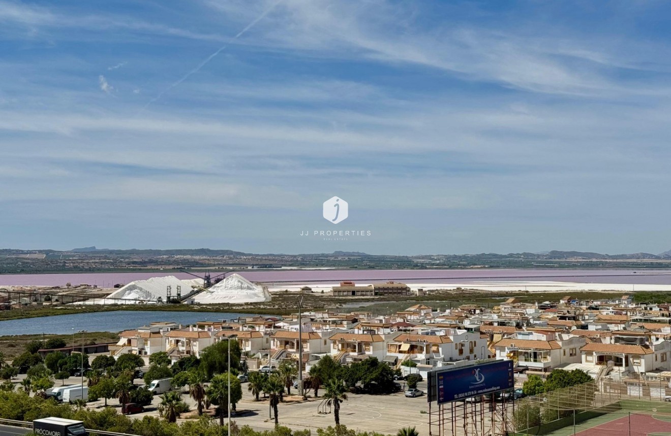 D'occasion - Attique -
Torrevieja - Costa Blanca