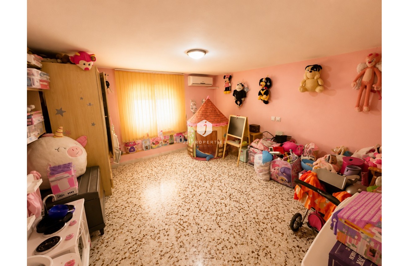 Segunda mano - Villa -
Torrevieja - Costa Blanca