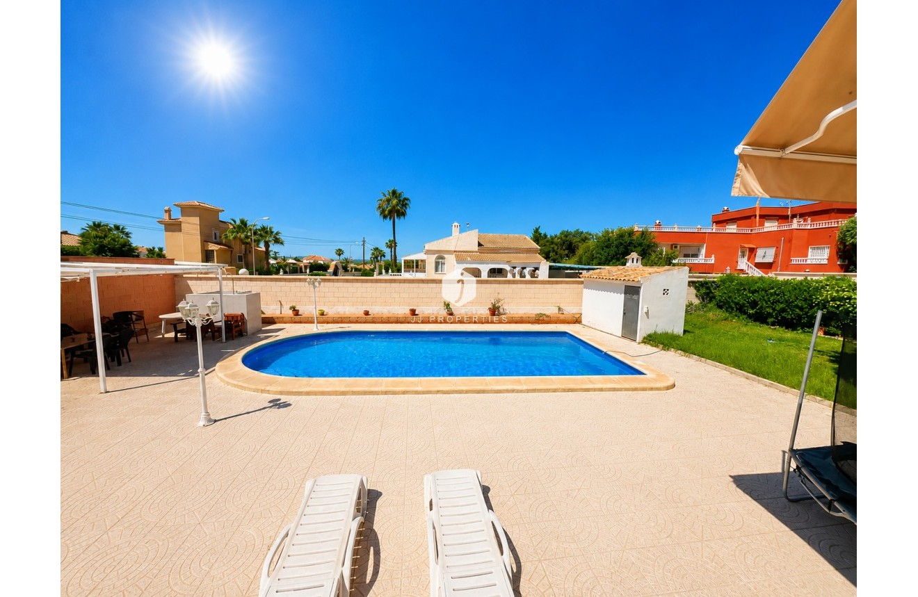 Segunda mano - Villa -
Torrevieja - Costa Blanca