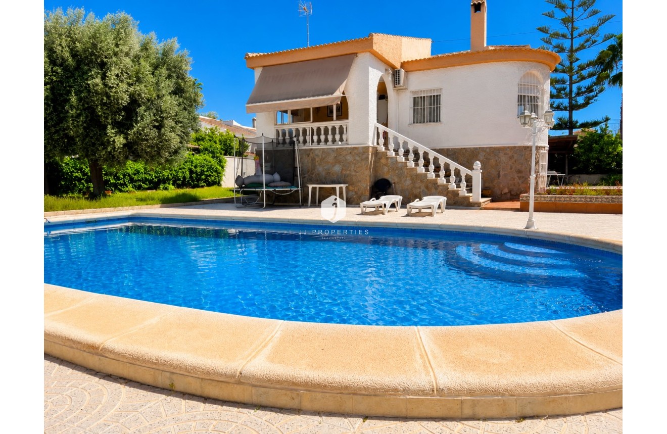 Segunda mano - Villa -
Torrevieja - Costa Blanca