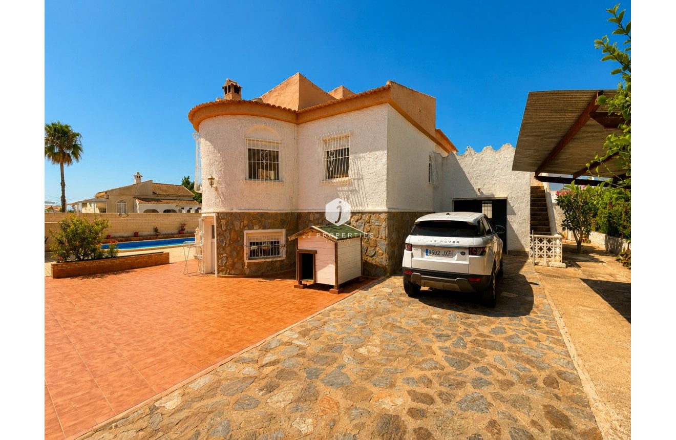 Segunda mano - Villa -
Torrevieja - Costa Blanca