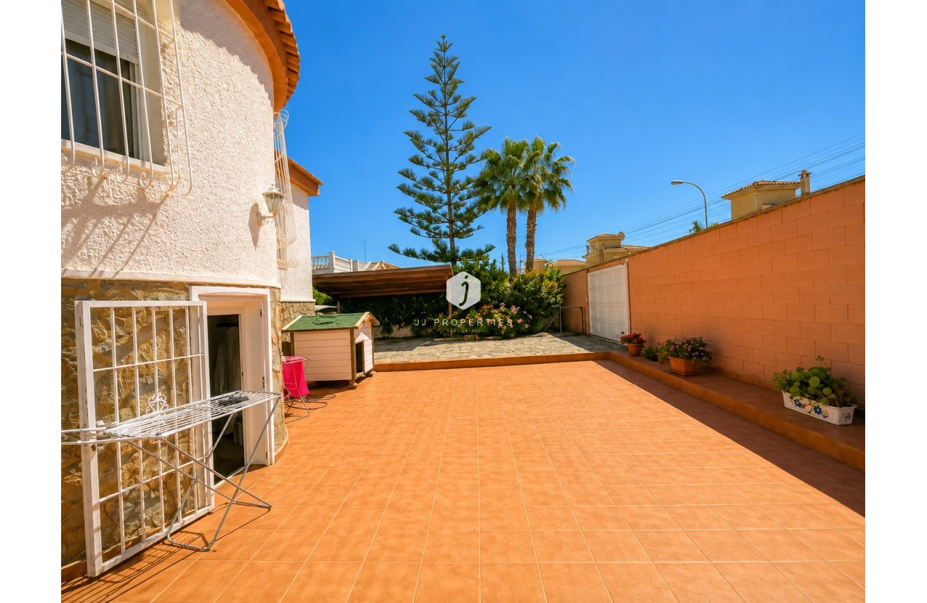 Segunda mano - Villa -
Torrevieja - Costa Blanca