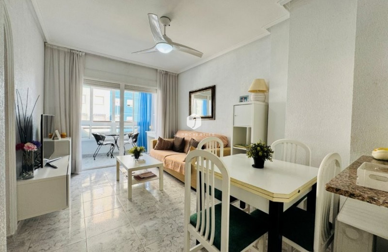 Segunda mano - Apartamento / piso -
La Mata - Costa Blanca