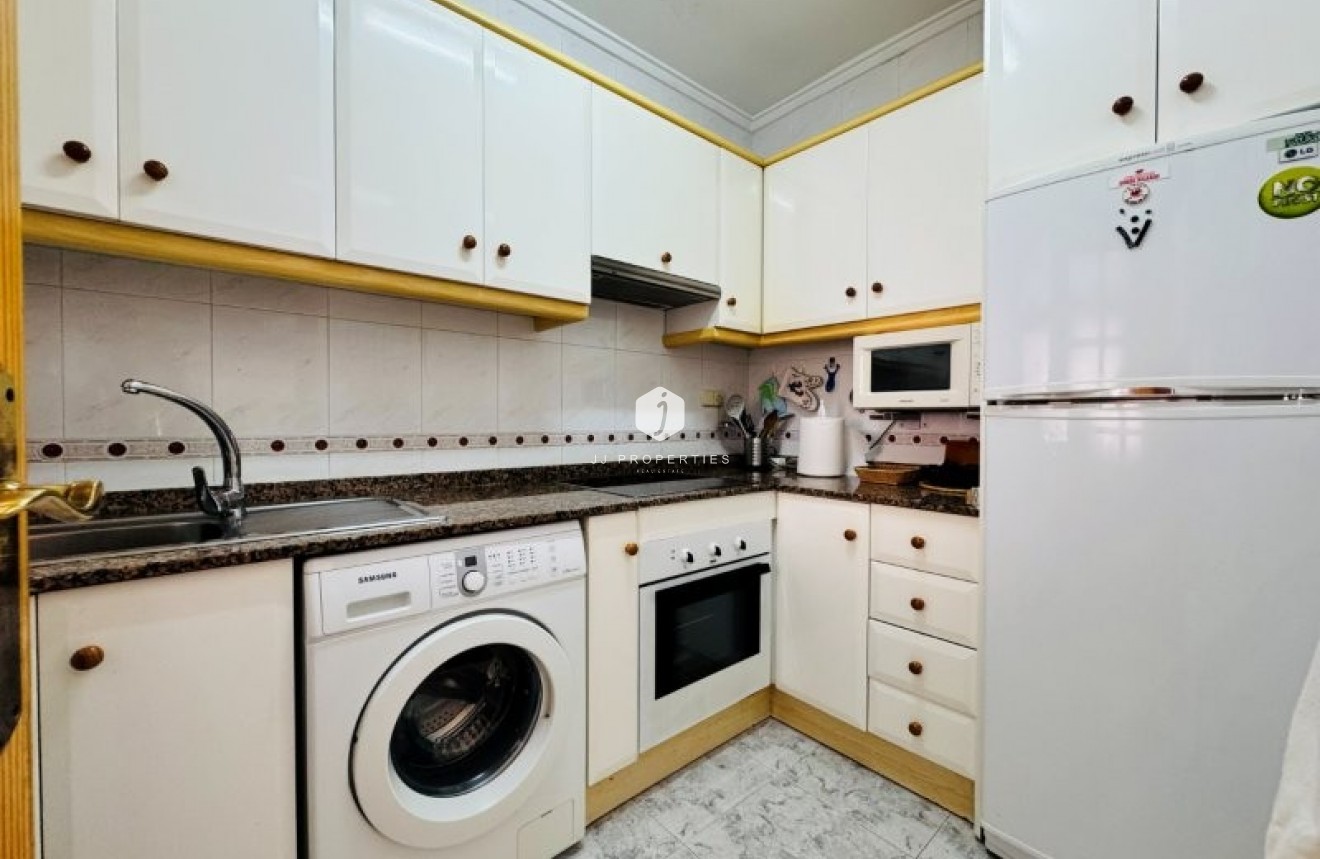 Segunda mano - Apartamento / piso -
La Mata - Costa Blanca