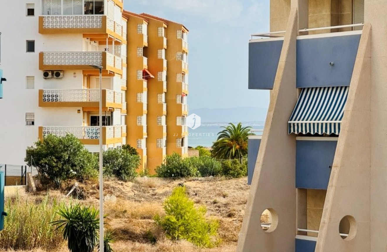 Segunda mano - Apartamento / piso -
La Mata - Costa Blanca