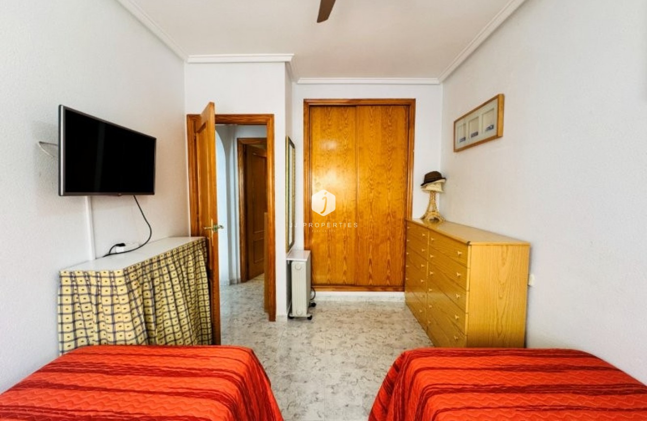 Segunda mano - Apartamento / piso -
La Mata - Costa Blanca