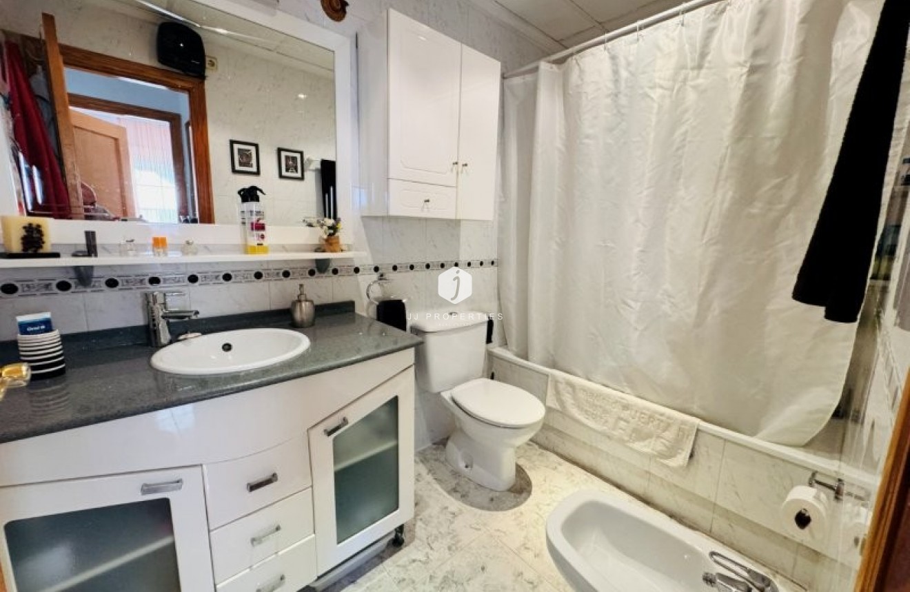 Segunda mano - Apartamento / piso -
La Mata - Costa Blanca