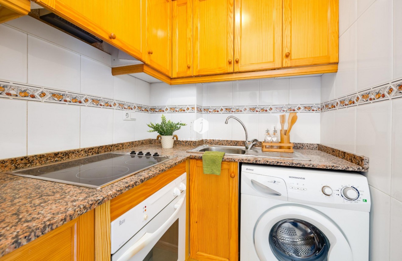 Tweedehands - Appartement / flat -
Torrevieja - Playa del Cura