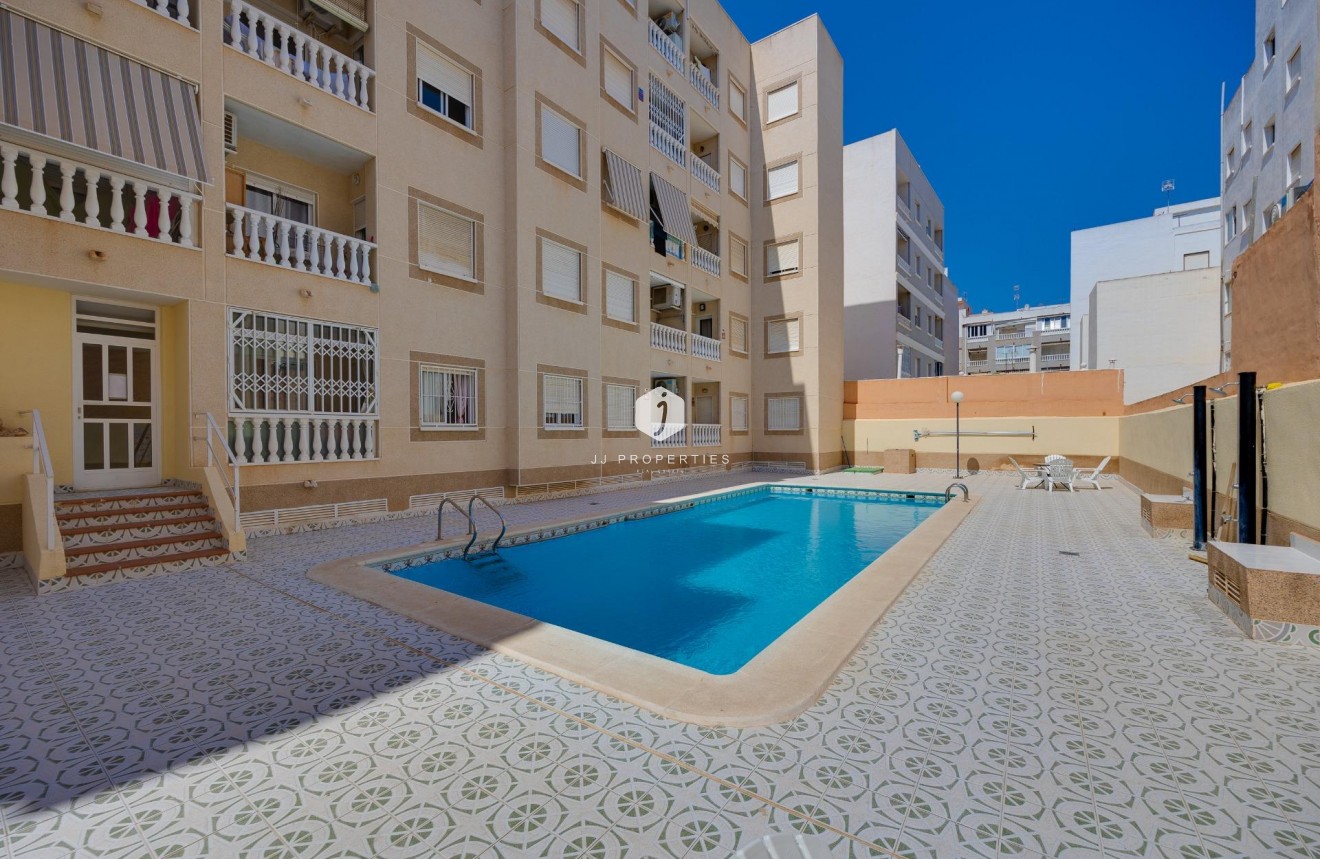 Tweedehands - Appartement / flat -
Torrevieja - Playa del Cura