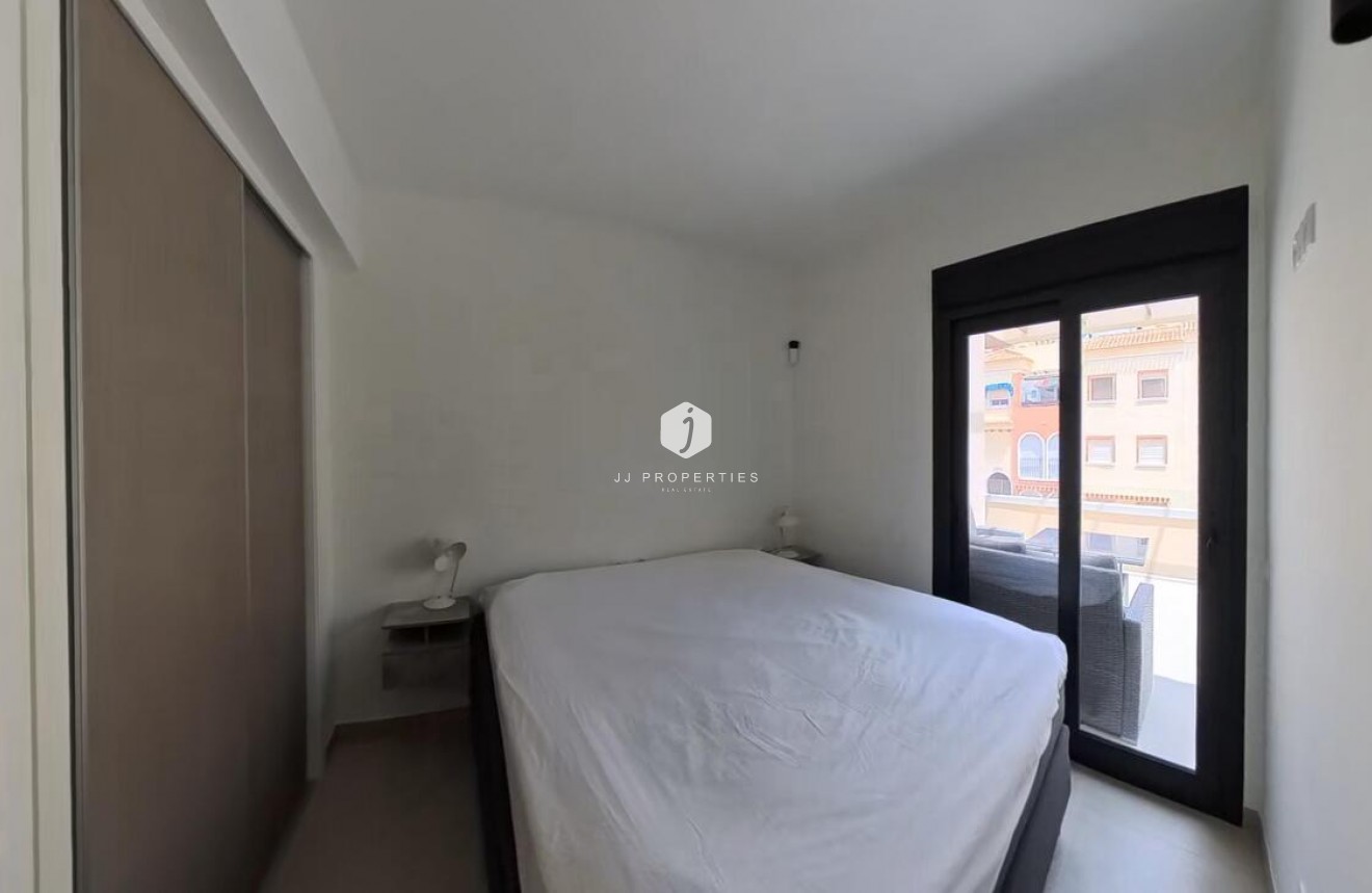 Aus zweiter Hand - Penthouse -
Torrevieja
