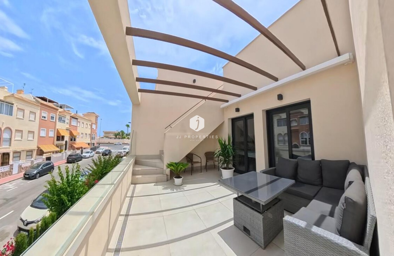 Aus zweiter Hand - Penthouse -
Torrevieja