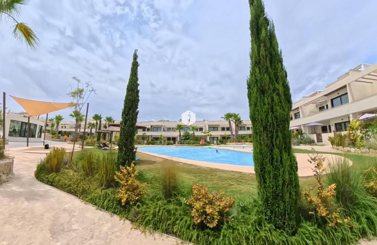 Aus zweiter Hand - Penthouse -
Torrevieja