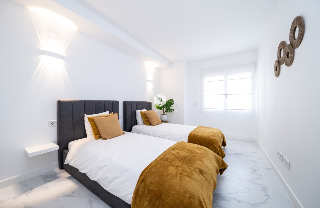 Tweedehands - Appartement / flat -
Torrevieja - Costa Blanca