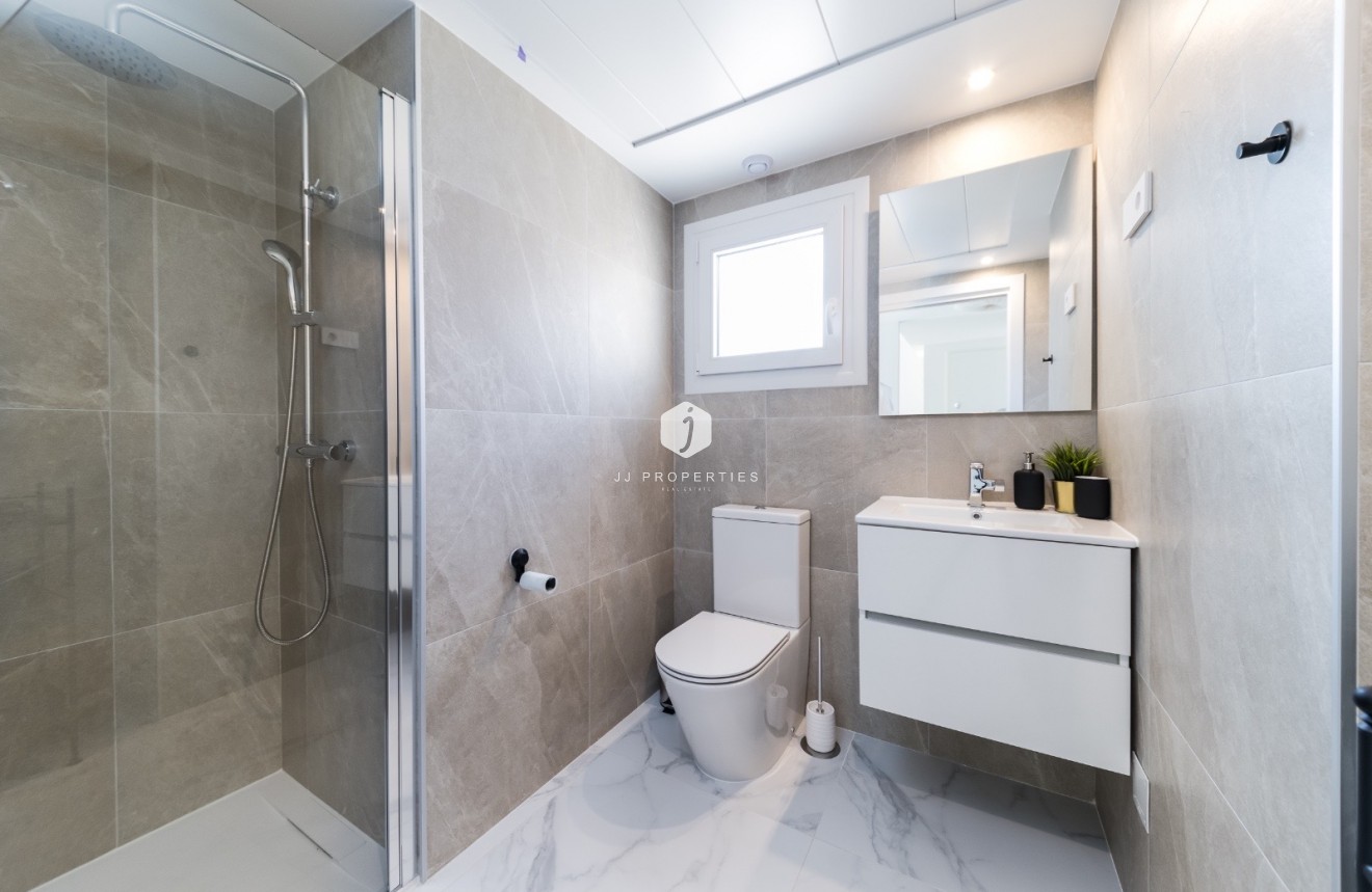 Tweedehands - Appartement / flat -
Torrevieja - Costa Blanca