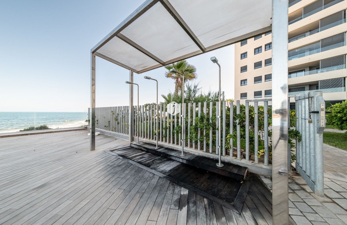 D'occasion - Appartement -
Torrevieja - Costa Blanca