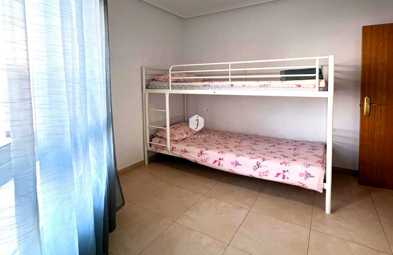Aus zweiter Hand - Wohnung -
Torrevieja - Playa de los Locos