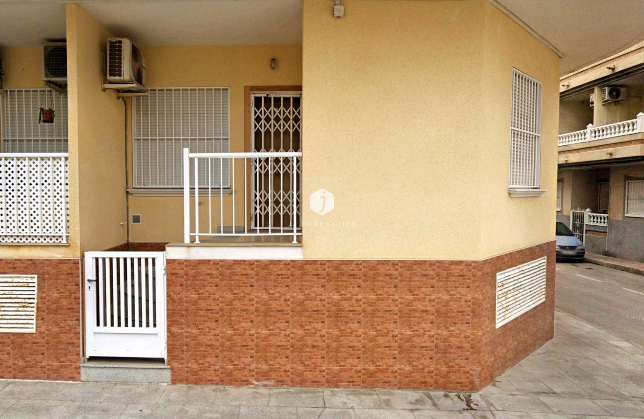 Aus zweiter Hand - Wohnung -
Torrevieja - Playa de los Locos