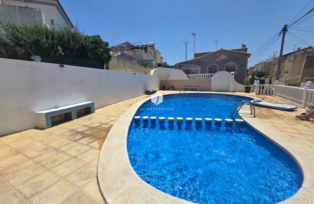 D'occasion - Chalet -
Torrevieja - Los Balcones