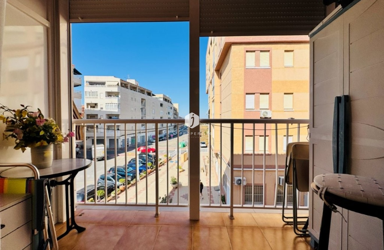 Aus zweiter Hand - Wohnung -
La Mata - Costa Blanca